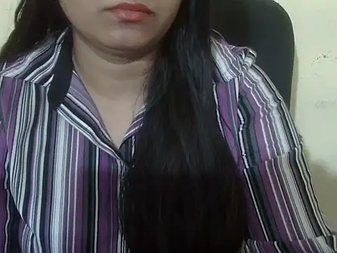 Aanya Hazel online show from December 2025 12:48:01 AM