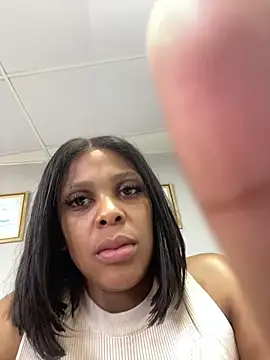 Snapshot of 031bubbles chatting on December 2025 08:07:02 AM 031bubbles online show from December 2025 08:07:02 AM