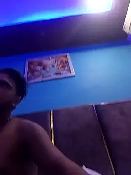 romantic couple1 online show from September 2025 01:40:01 AM