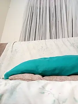 Marian Zeller online show from December 2025 06:53:02 AM