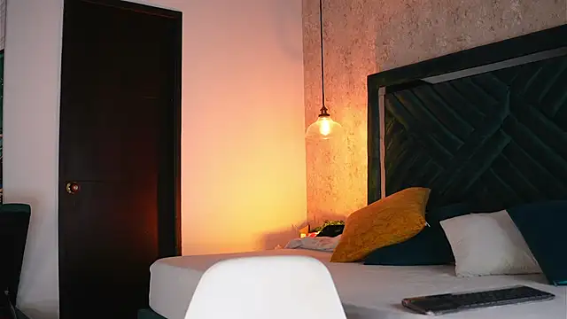 Sofi Moreno online show from April 2026 12:08:02 PM