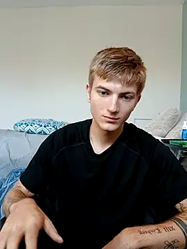 Snapshot of TriumphPsycho chatting on October 2025 02:48:01 PM TriumphPsycho online show from October 2025 02:48:01 PM