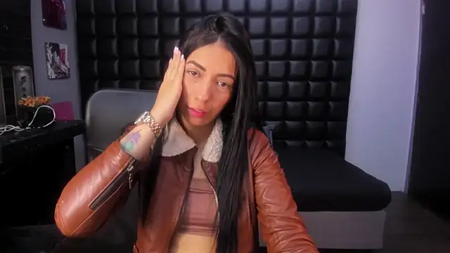 ashlyy sweet  online show from April 2026 03:37:01 PM