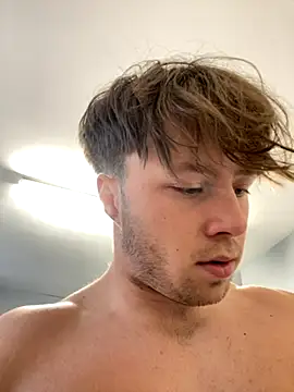 harleybarker online show from November 2025 01:21:02 PM