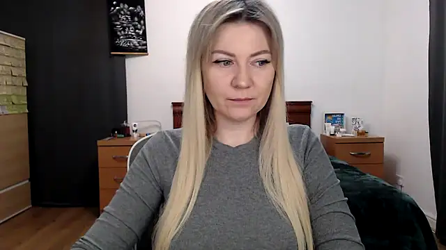 Snapshot of ParadiseAlina chatting on January 2026 04:33:02 PM ParadiseAlina online show from January 2026 04:33:02 PM