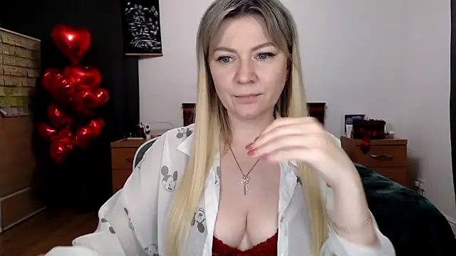 Snapshot of ParadiseAlina chatting on February 2026 06:12:01 PM ParadiseAlina online show from February 2026 06:12:01 PM