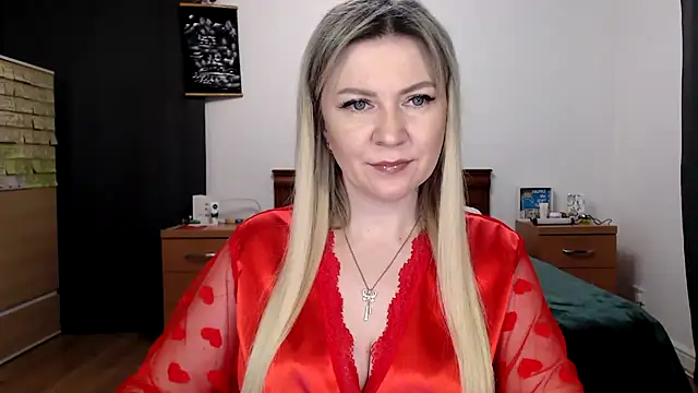 Snapshot of ParadiseAlina chatting on February 2026 05:53:02 PM ParadiseAlina online show from February 2026 05:53:02 PM