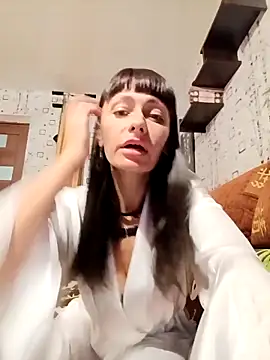 Lietta  online show from September 2025 11:48:01 AM