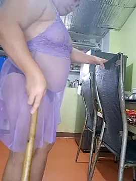 hotlyn45 online show from January 2026 03:53:01 AM