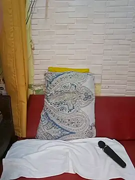 hotlyn45 online show from March 2026 01:28:01 PM