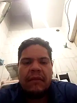 Snapshot of Maniakone chatting on October 2025 01:06:02 AM Maniakone online show from October 2025 01:06:02 AM