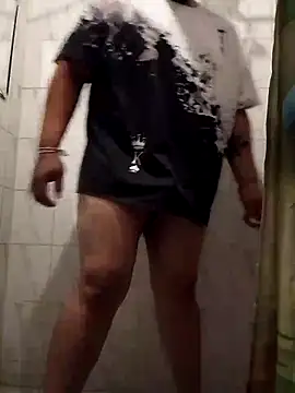 Snapshot of Maniakone chatting on October 2025 01:24:01 AM Maniakone online show from October 2025 01:24:01 AM