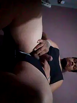 Snapshot of Maniakone chatting on November 2025 12:49:02 PM Maniakone online show from November 2025 12:49:02 PM