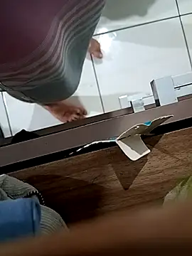 Snapshot of Gauderio40 chatting on November 2025 01:05:01 AM Gauderio40 online show from November 2025 01:05:01 AM