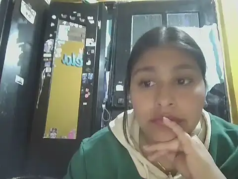 Snapshot of zairabreze chatting on June 2026 12:43:02 AM zairabreze online show from June 2026 12:43:02 AM