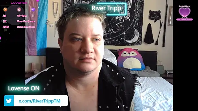 Snapshot of RiverTripp chatting on May 2026 10:05:01 PM RiverTripp online show from May 2026 10:05:01 PM