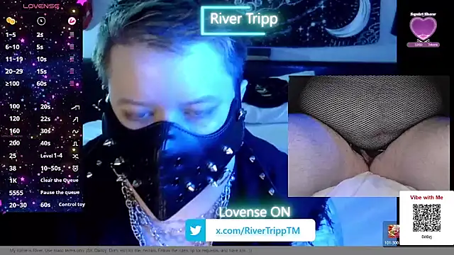 Snapshot of RiverTripp chatting on June 2026 01:21:02 AM RiverTripp online show from June 2026 01:21:02 AM