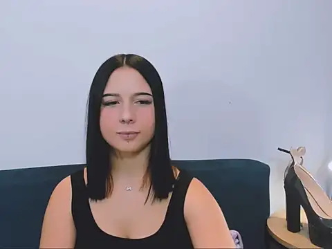 TaliaAdorable online show from December 2025 07:18:01 PM