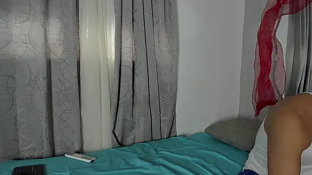 Laura and Kevin online show from December 2025 09:34:02 PM