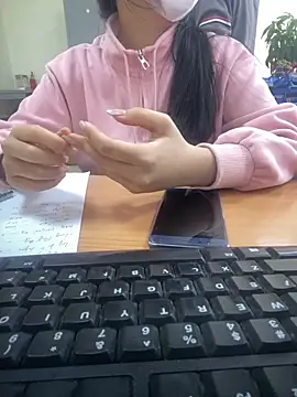 Snapshot of ThuPhuong-Tr chatting on November 2025 02:44:01 AM ThuPhuong-Tr online show from November 2025 02:44:01 AM