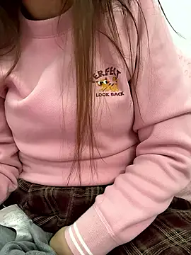 Snapshot of ThuPhuong-Tr chatting on January 2026 01:14:01 PM ThuPhuong-Tr online show from January 2026 01:14:01 PM