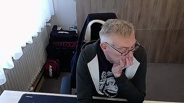 Snapshot of randyandy67 chatting on February 2026 09:45:01 AM randyandy67 online show from February 2026 09:45:01 AM