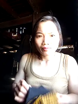Snapshot of ngan-cute chatting on May 2026 02:07:02 AM ngan-cute online show from May 2026 02:07:02 AM