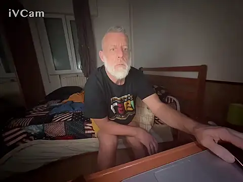 Snapshot of Pigna16PSRN chatting on February 2026 07:22:01 PM Pigna16PSRN online show from February 2026 07:22:01 PM