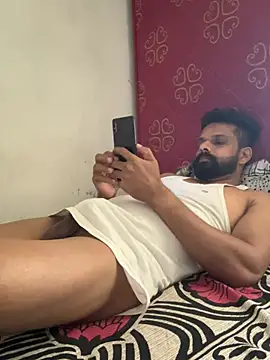 Vineeth3906 online show from March 2026 07:01:01 AM