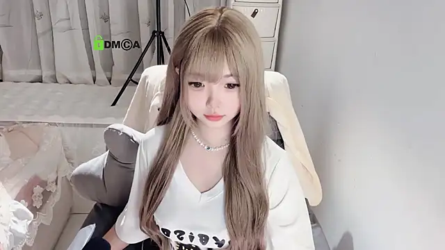 liuruyuan888 online show from April 2026 05:57:01 PM