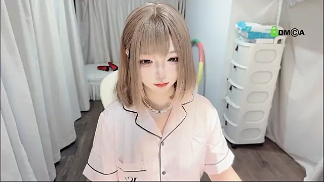 liuruyuan888 online show from August 2026 11:45:01 AM