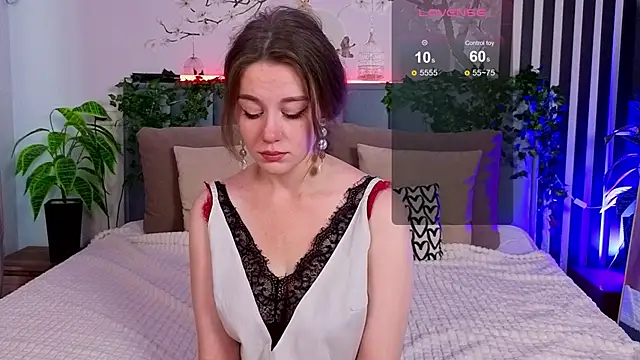 SkyHelen online show from October 2025 05:27:01 AM