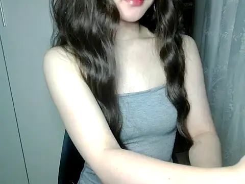 Snapshot of Annabelle-e chatting on July 2026 07:49:01 PM Annabelle-e online show from July 2026 07:49:01 PM