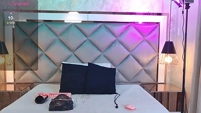 Snapshot of amy_greene chatting on September 2025 11:47:02 AM amy greene online show from September 2025 11:47:02 AM