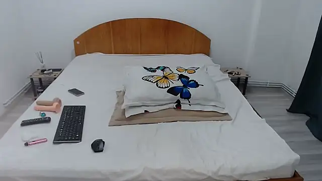 isha rosee online show from April 2026 03:59:01 PM