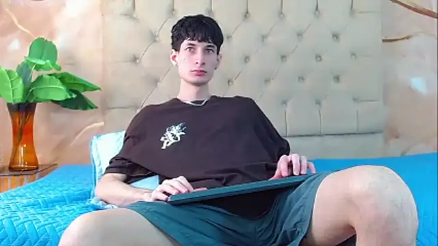 Snapshot of Luke_Carter chatting on May 2026 01:18:02 PM Luke Carter online show from May 2026 01:18:02 PM