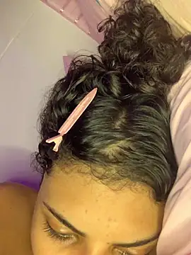 luluzinhax online show from February 2026 03:29:02 AM