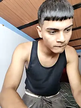 Snapshot of Zeusmagnos chatting on October 2025 03:52:01 PM Zeusmagnos online show from October 2025 03:52:01 PM