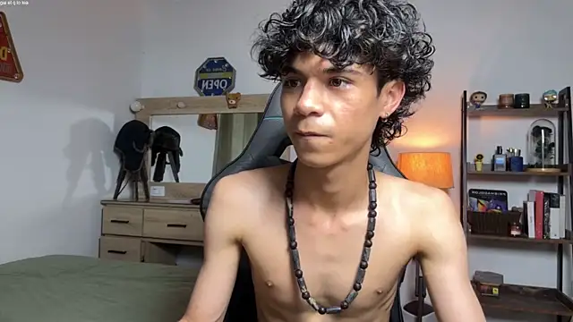OopsAgain  online show from May 2026 06:38:02 PM