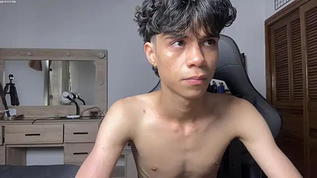 OopsAgain  online show from May 2026 08:21:02 PM