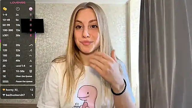 DreamyOlivia online show from September 2025 10:25:02 AM