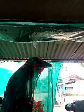 Snapshot of Hot-honi chatting on September 2025 06:46:02 AM Hot-honi online show from September 2025 06:46:02 AM