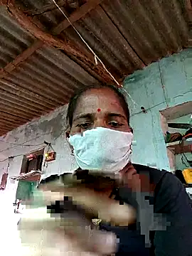 Snapshot of Hot-honi chatting on October 2025 01:53:02 PM Hot-honi online show from October 2025 01:53:02 PM