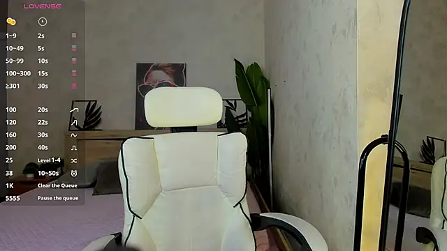 Snapshot of Lynn_Martin chatting on May 2026 05:23:02 PM Lynn Martin online show from May 2026 05:23:02 PM