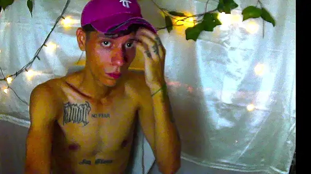 Crxxxsh online show from September 2025 07:15:02 PM