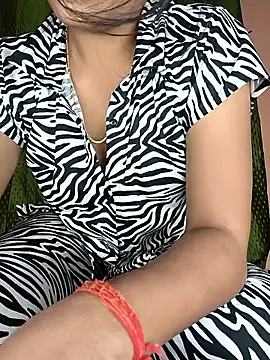 Hott Archana online show from November 2025 06:32:01 PM