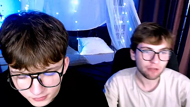 travis wolf  online show from November 2025 08:41:02 PM