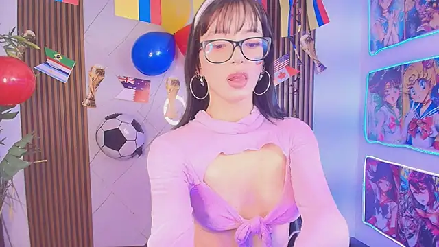 Snapshot of Sweet_1Angel chatting on June 2026 04:28:02 AM Sweet 1Angel online show from June 2026 04:28:02 AM