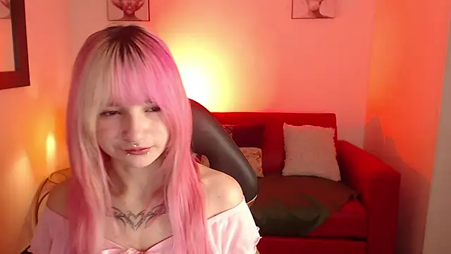 Snapshot of _Charlotte_Collins_ chatting on June 2026 03:00:01 PM Charlotte Collins online show from June 2026 03:00:01 PM