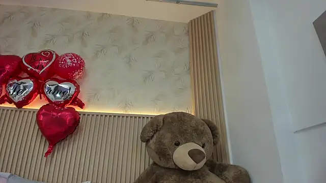 Liss-Reyes online show from February 2026 12:45:01 PM